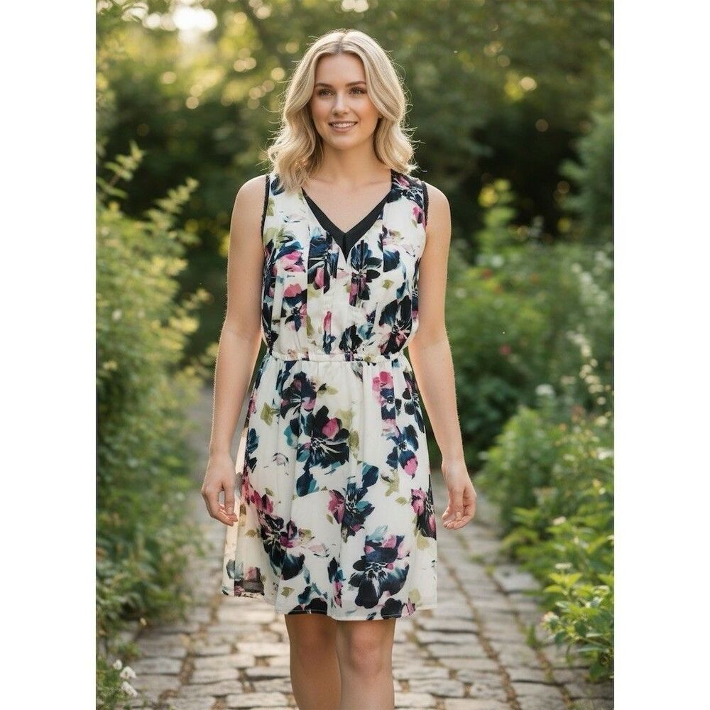Simply Vera Vera Wang Dress Womens Petite L Floral Fit & Flare V-Neck - Picture 4 of 9